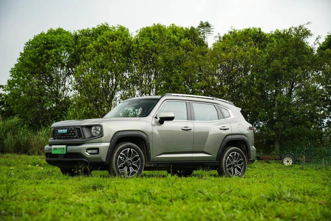 17.98萬,四驅SUV,油耗不到6L!你買不買?