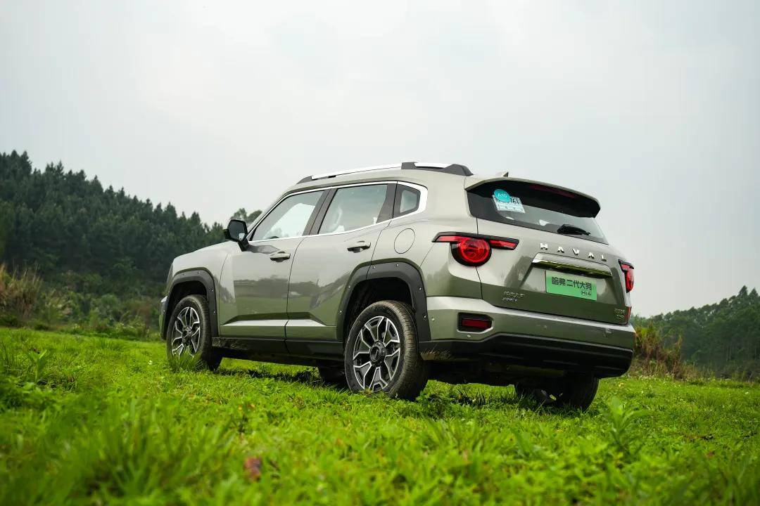 17.98萬,四驅SUV,油耗不到6L!你買不買?