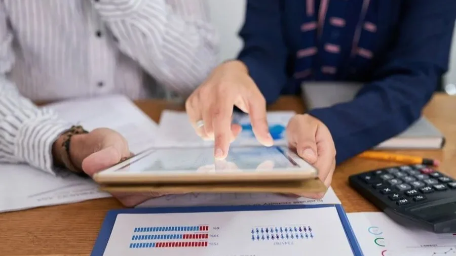 兒時記憶中的老品牌，在拼多多悄悄復(fù)興了