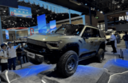 猛士M817上市,31.99萬起,絕對比豹8合適