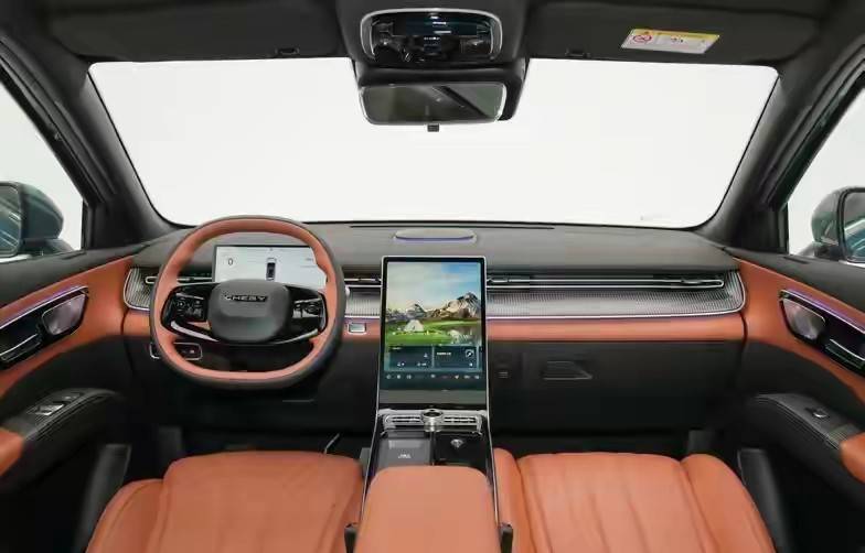 燃油車(chē)性?xún)r(jià)比天花板!全新瑞虎8預(yù)售,全維升級(jí)直擊10-15萬(wàn)級(jí)市場(chǎng)