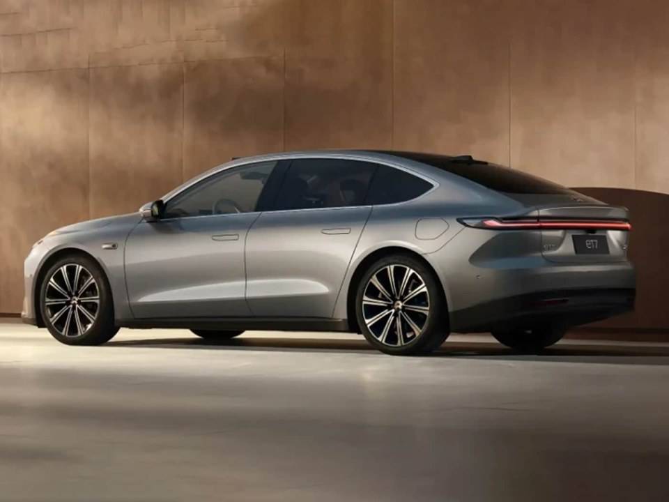 新能源車零百加速強制5秒之外?先別罵,還有下半句