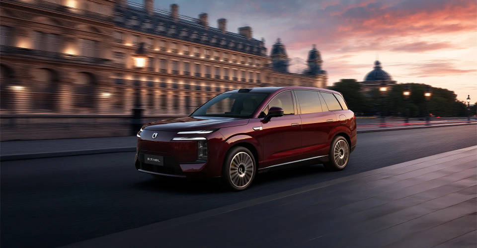 比亞迪無緣高端車?這一招太狠了,一款車擊穿“789”,營銷更頂